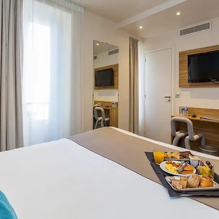Hotel Palais De Chaillot 3*