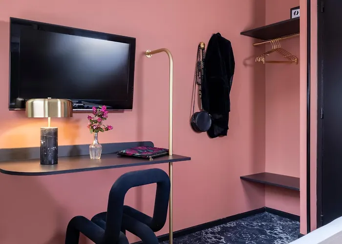 Palais De Chaillot 3*