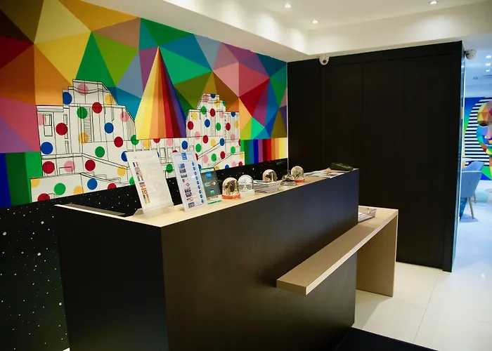 Palais De Chaillot 3*