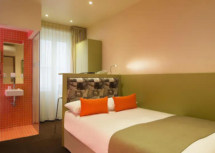 Palais De Chaillot 3*