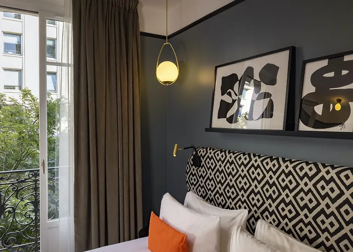 Palais De Chaillot 3*