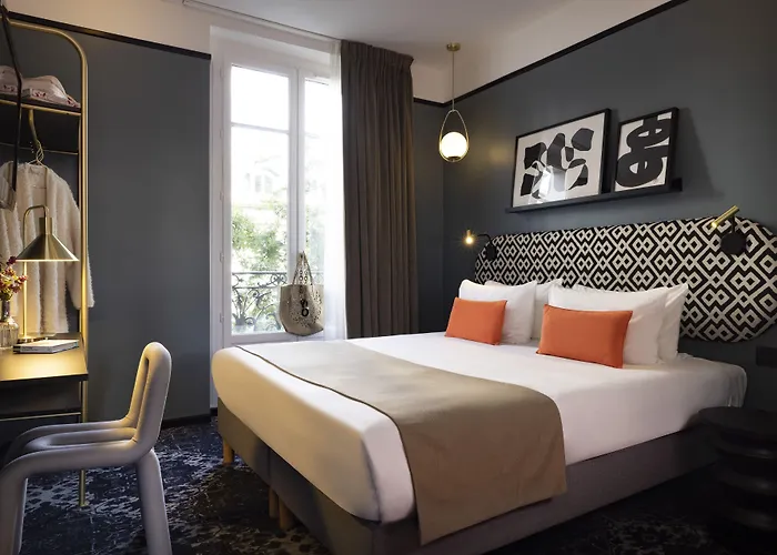 Hotel Palais De Chaillot Paris